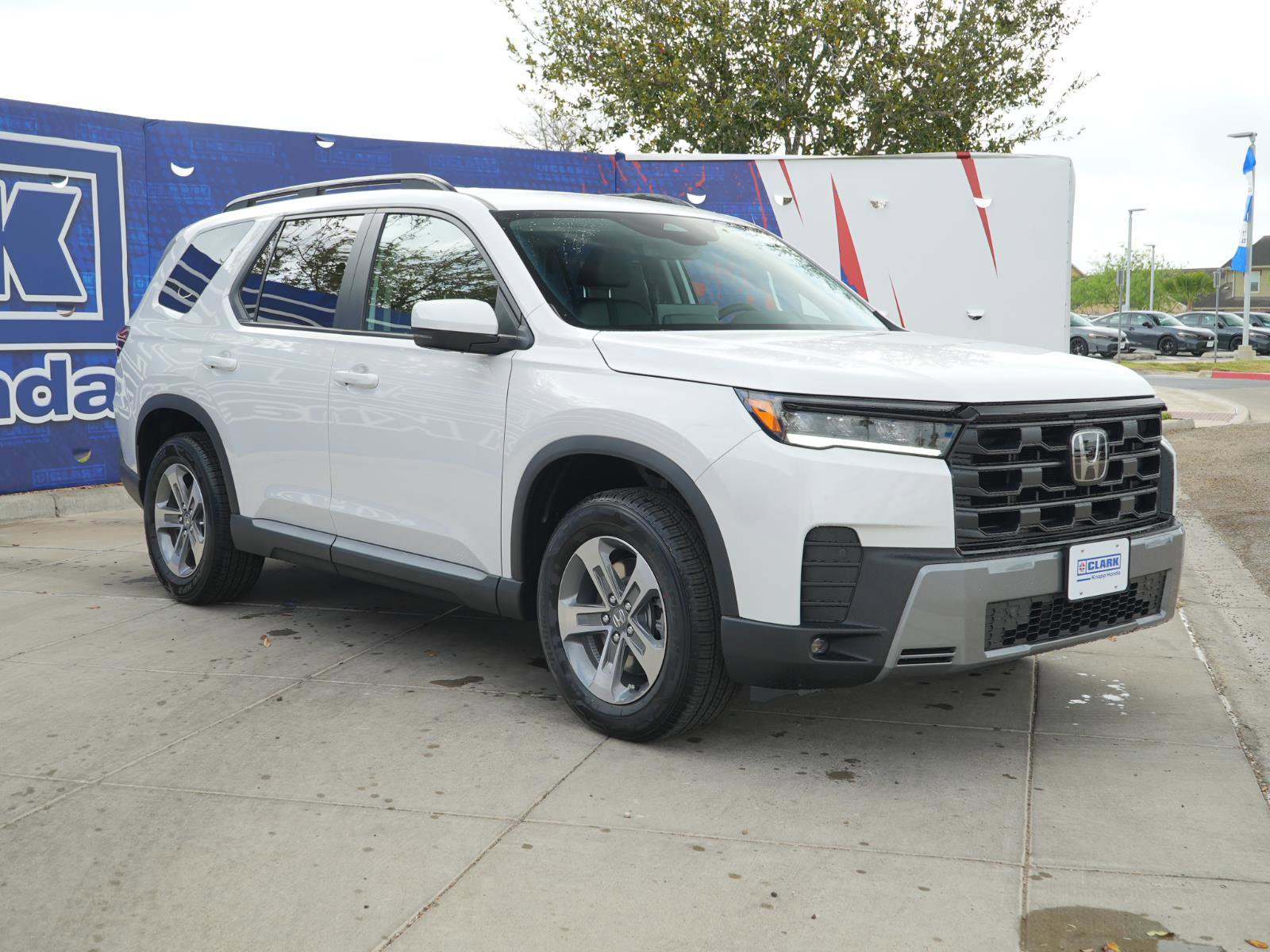 New 2026 Honda Pilot EX-L image 3