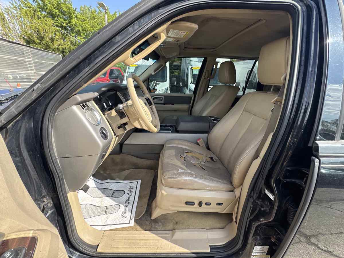Used 2012 Ford Expedition XLT AWD/4WD image 11