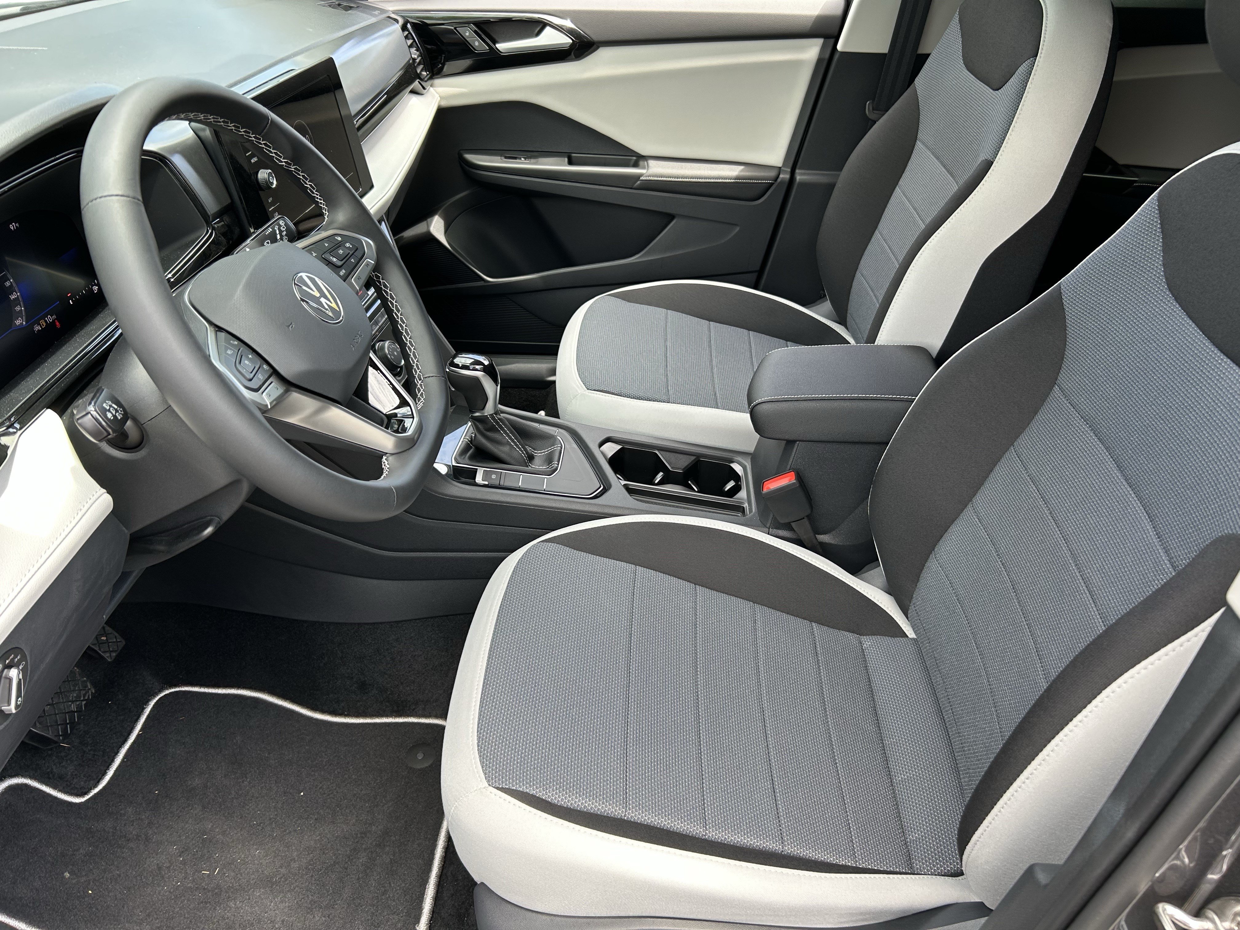 New 2026 Volkswagen Taos S FWD image 16