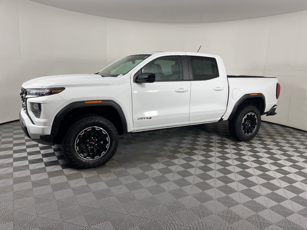 Certified 2026 GMC Canyon AT4 w/ Technology Plus Package AWD/4WD image 2