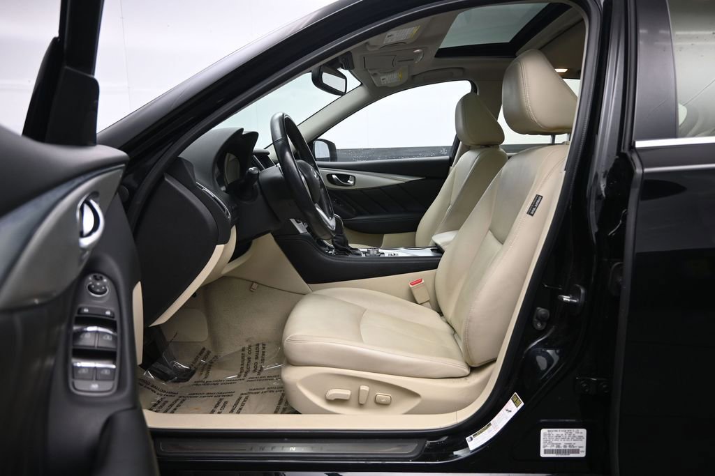Used 2020 INFINITI Q50 Luxe w/ Essential Package (3.0T Luxe) AWD/4WD image 24