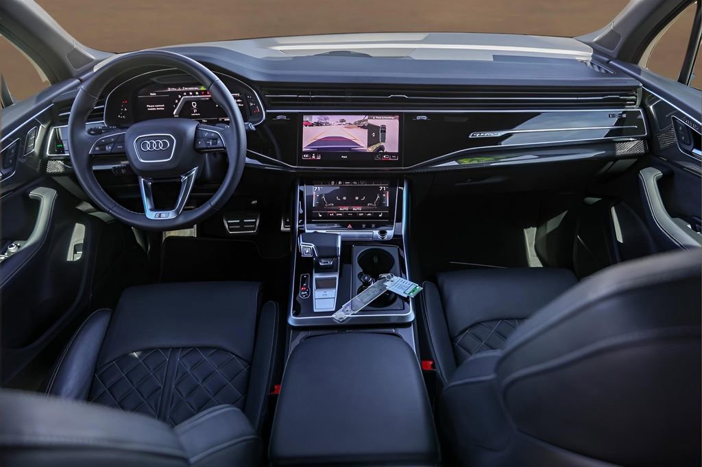 Used 2023 Audi SQ7 Premium Plus AWD/4WD image 26
