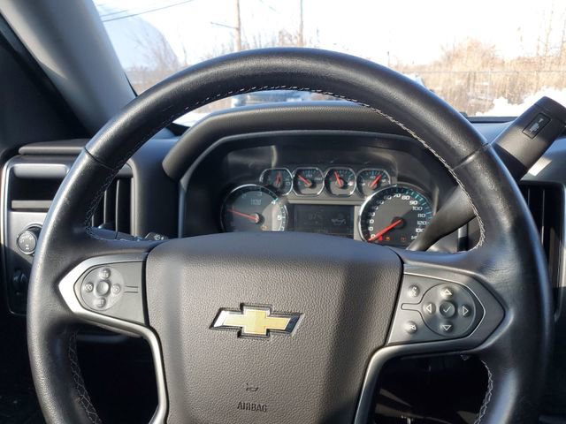 Used 2018 Chevrolet Silverado 1500 LT w/ LT Eassist Package AWD/4WD image 11