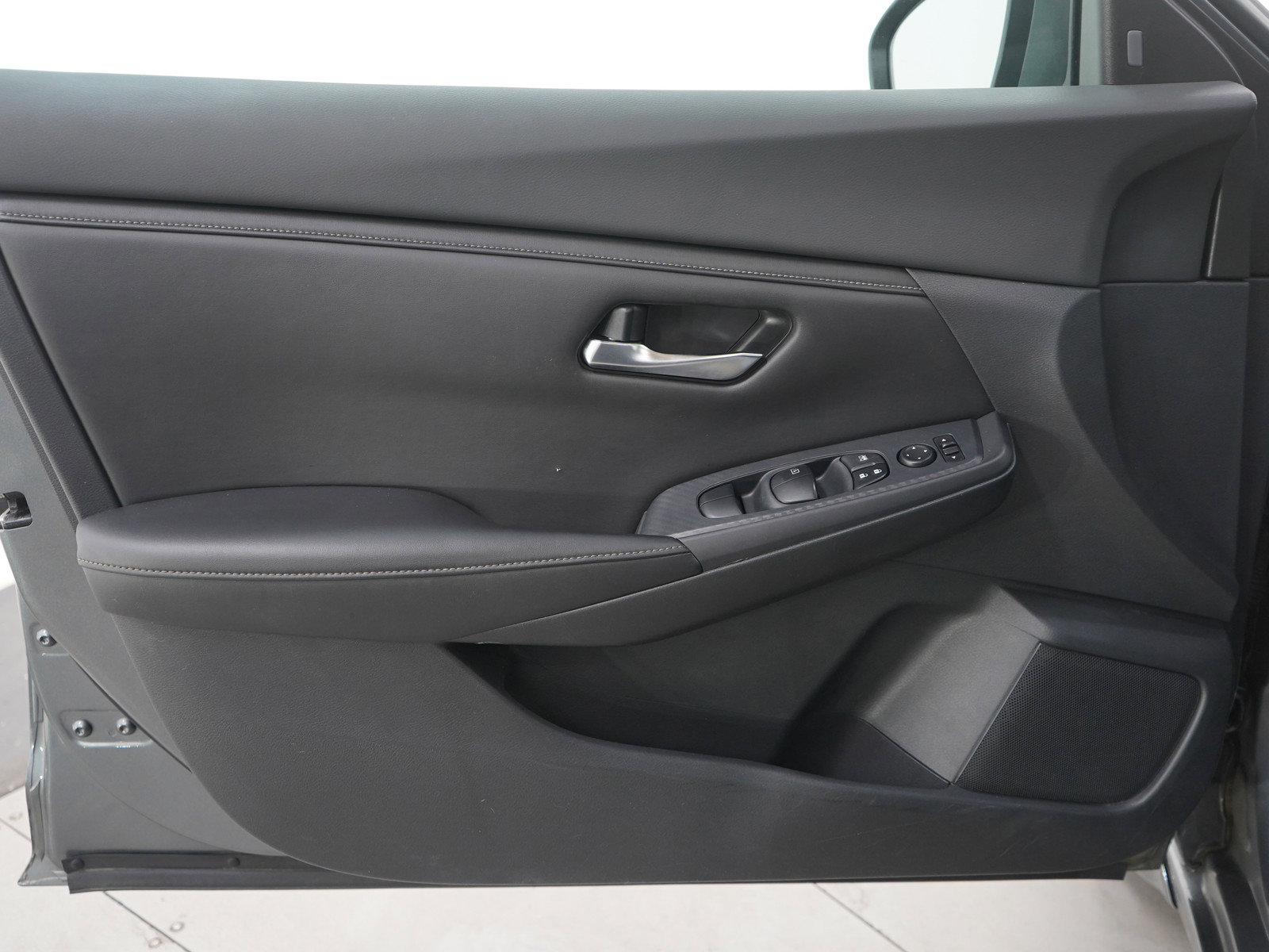 Used 2020 Nissan Sentra SV w/ Trunk Package image 18