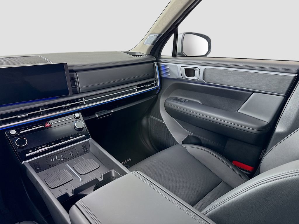Certified 2026 Hyundai Santa Fe Limited image 25