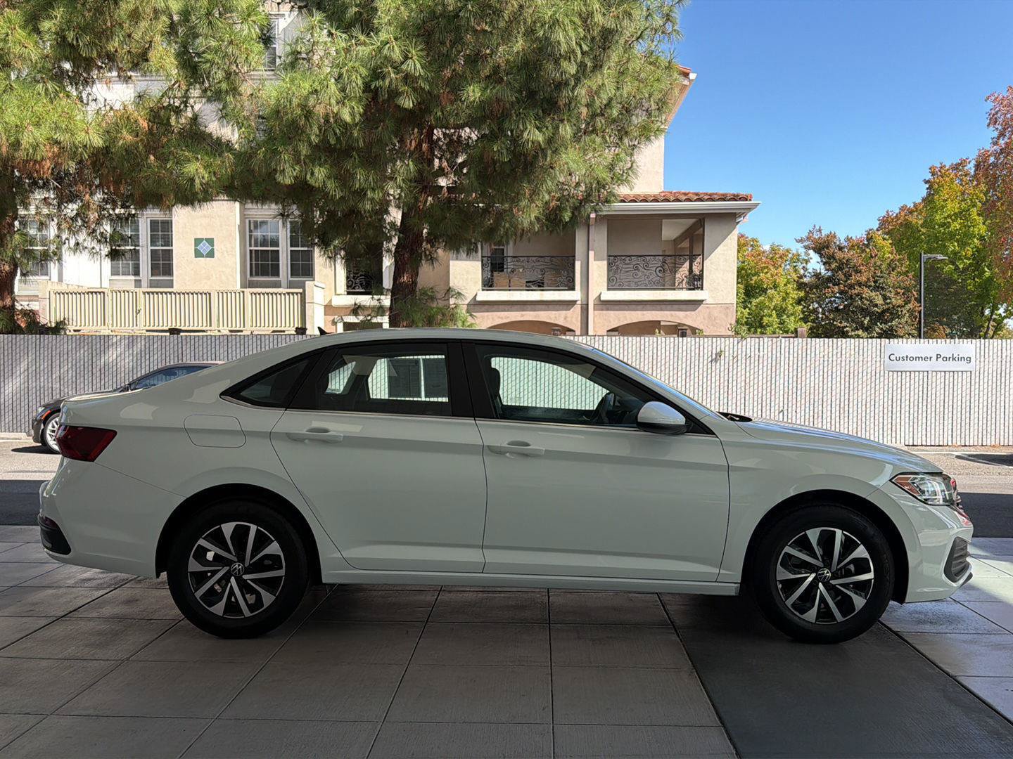 Certified 2024 Volkswagen Jetta S FWD image 5