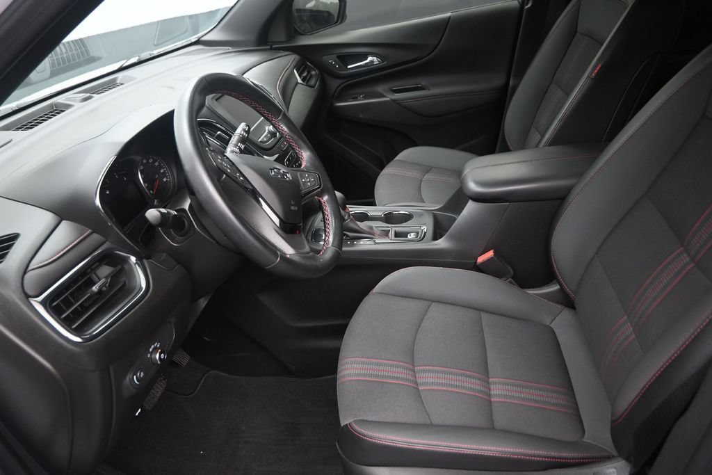Used 2023 Chevrolet Equinox RS FWD image 12