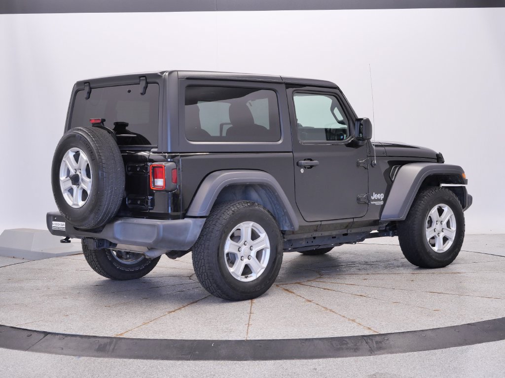 Certified 2019 Jeep Wrangler Sport AWD/4WD image 6