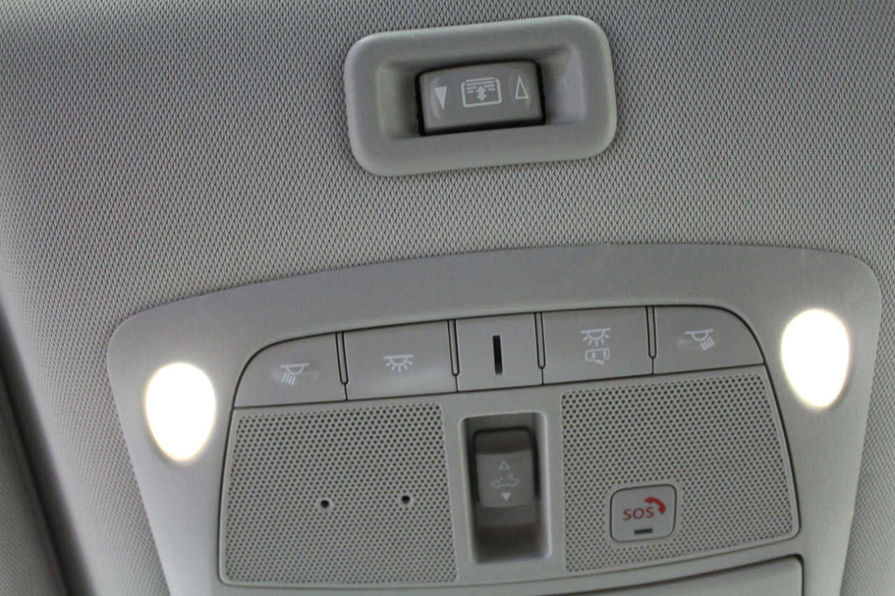 Used 2019 Nissan Pathfinder SL image 13