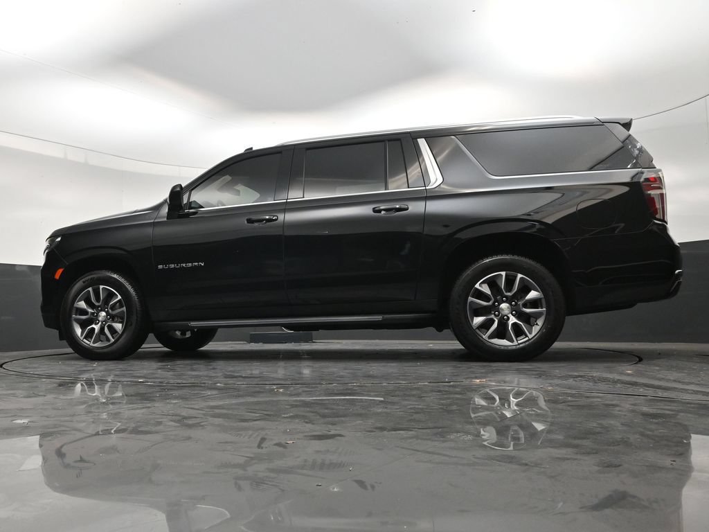 Used 2021 Chevrolet Suburban LT AWD/4WD image 20