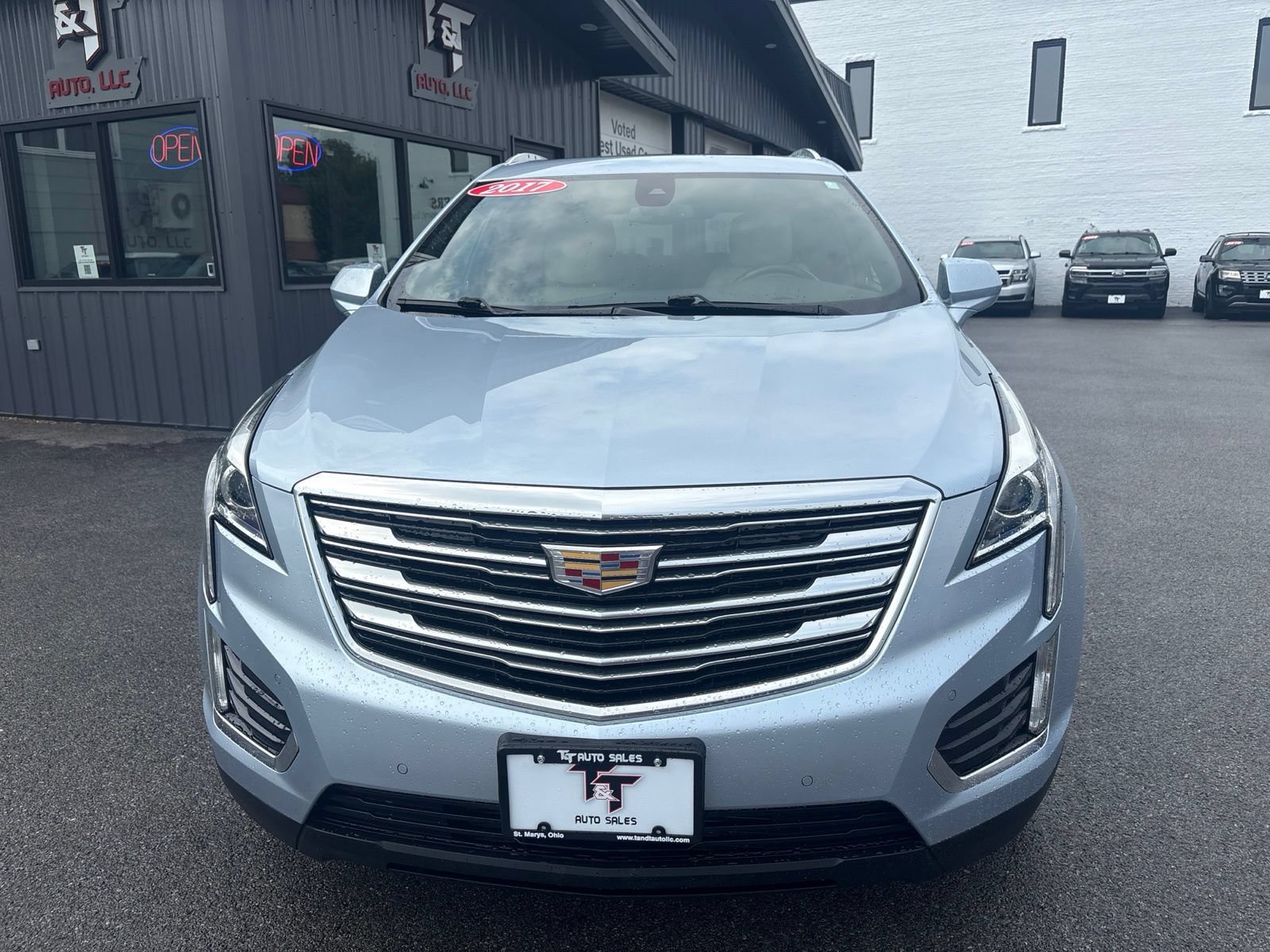 Used 2017 Cadillac XT5 Luxury w/ Driver Awareness Package AWD/4WD image 8