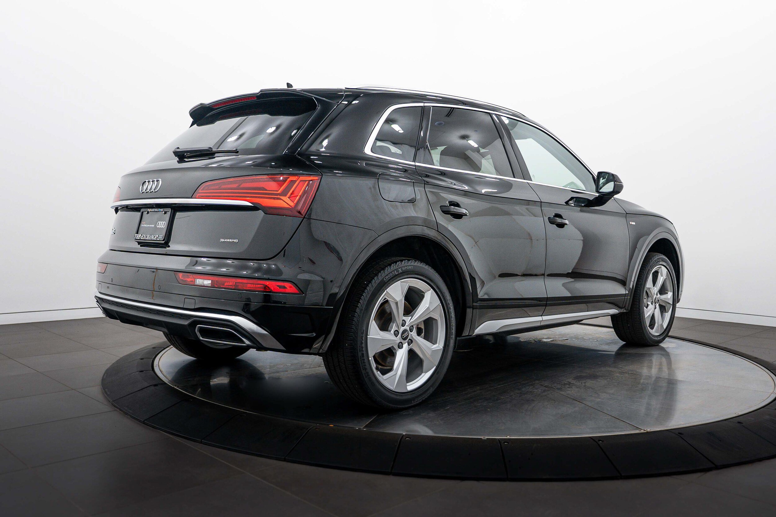 Certified 2023 Audi Q5 2.0T Premium Plus w/ Premium Plus Package AWD/4WD image 4