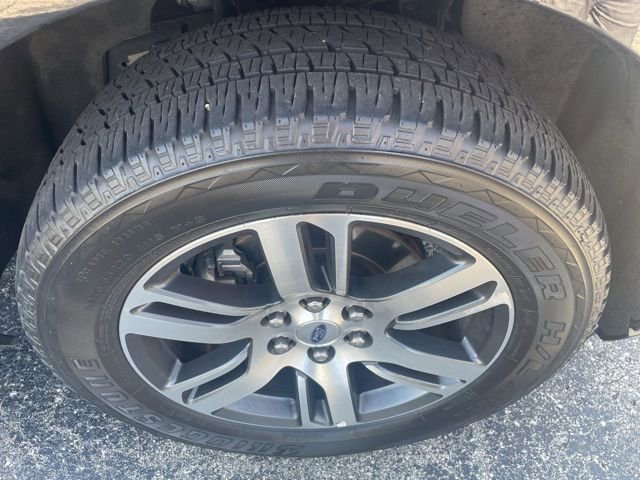 Used 2023 Ford Expedition Limited AWD/4WD image 19