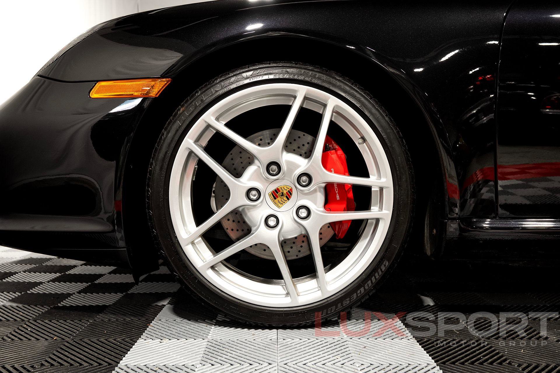 Used 2009 Porsche 911 Carrera S image 8