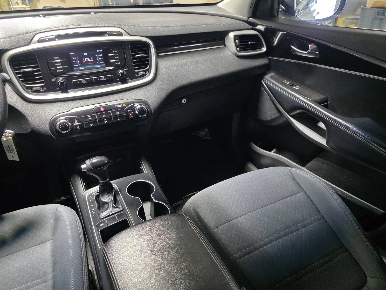 Used 2017 Kia Sorento LX FWD image 18