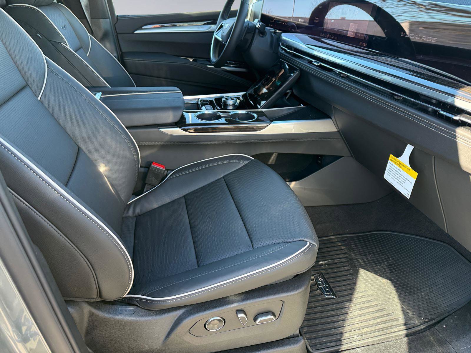 New 2026 Cadillac Escalade Luxury w/ Touring Package image 13