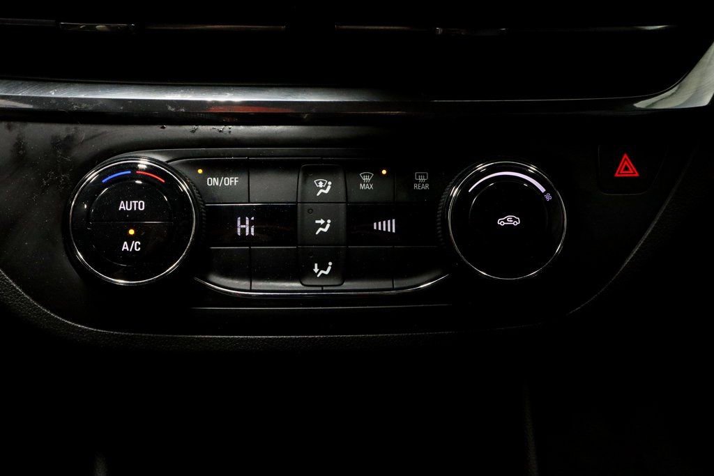 Used 2025 Buick Envista Preferred w/ Convenience II Package image 28