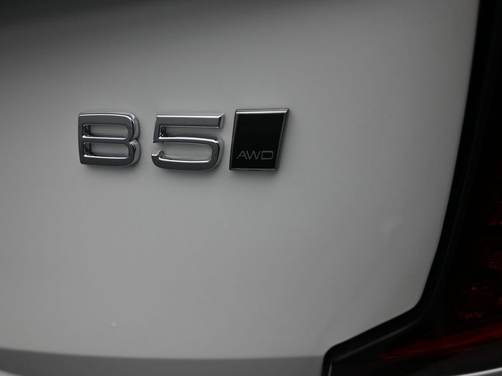 Used 2025 Volvo XC90 B5 Plus image 41