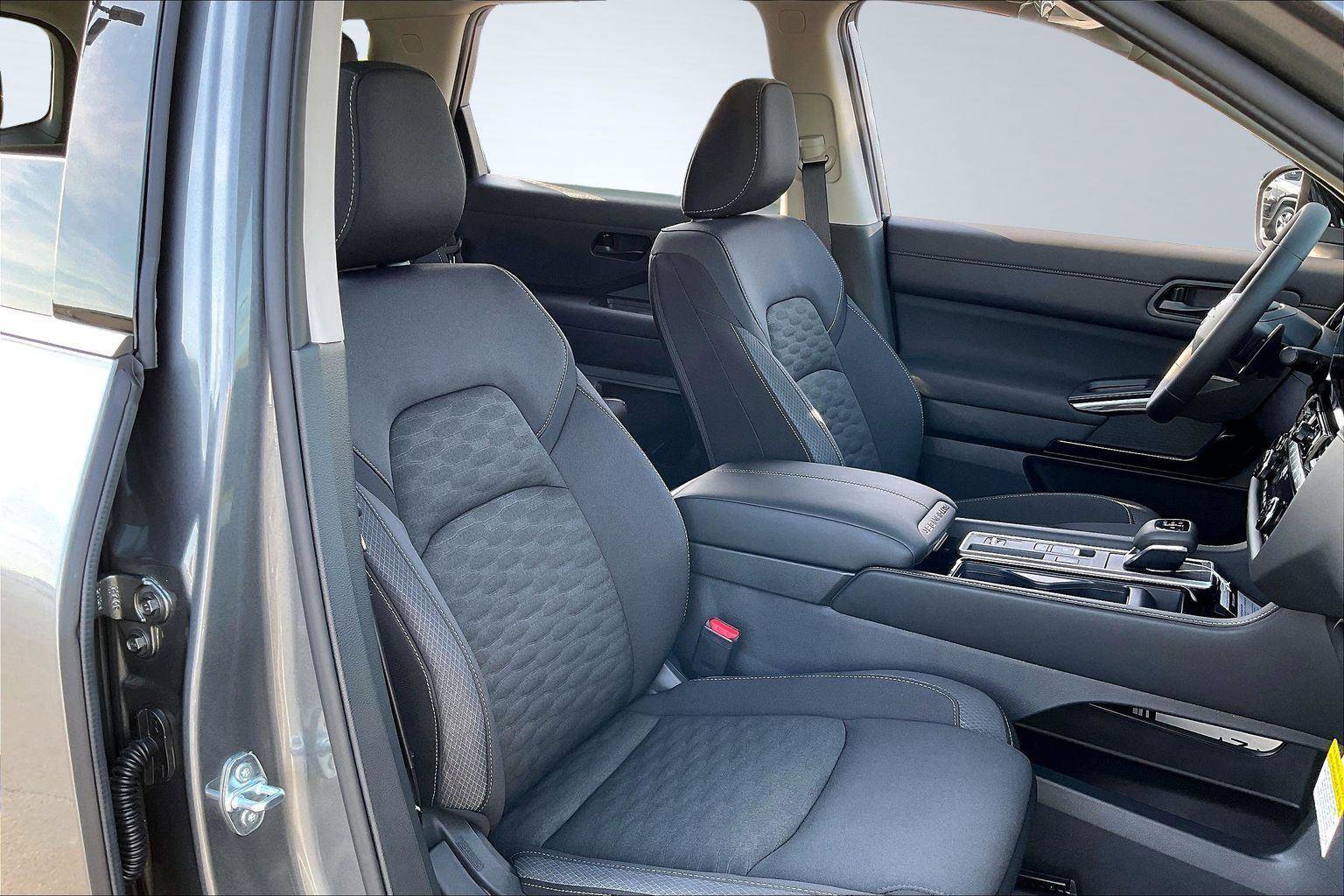 New 2026 Nissan Pathfinder SV AWD/4WD image 9