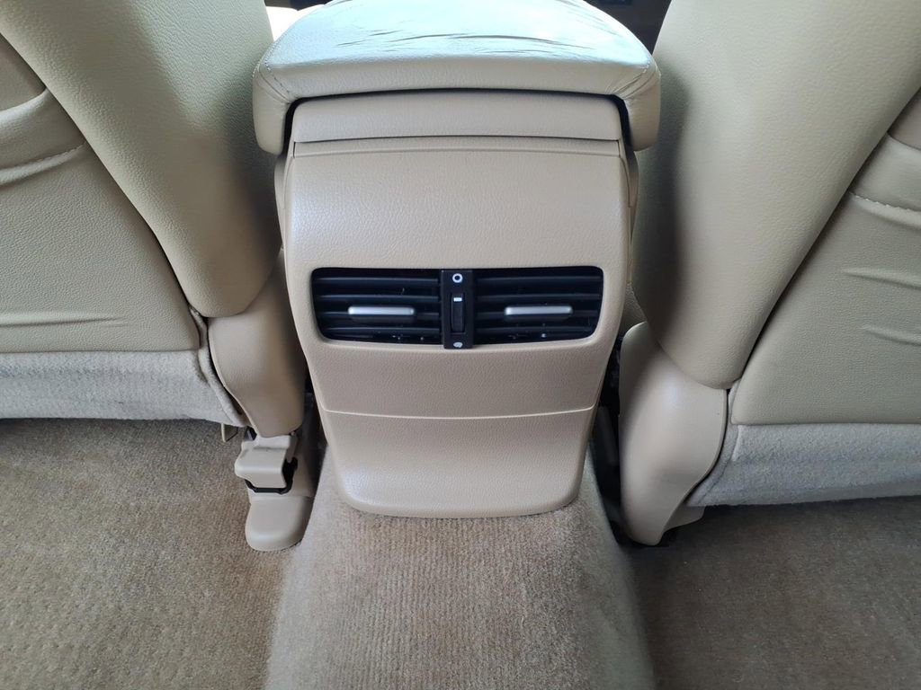 Used 2012 Honda Accord EX-L image 7