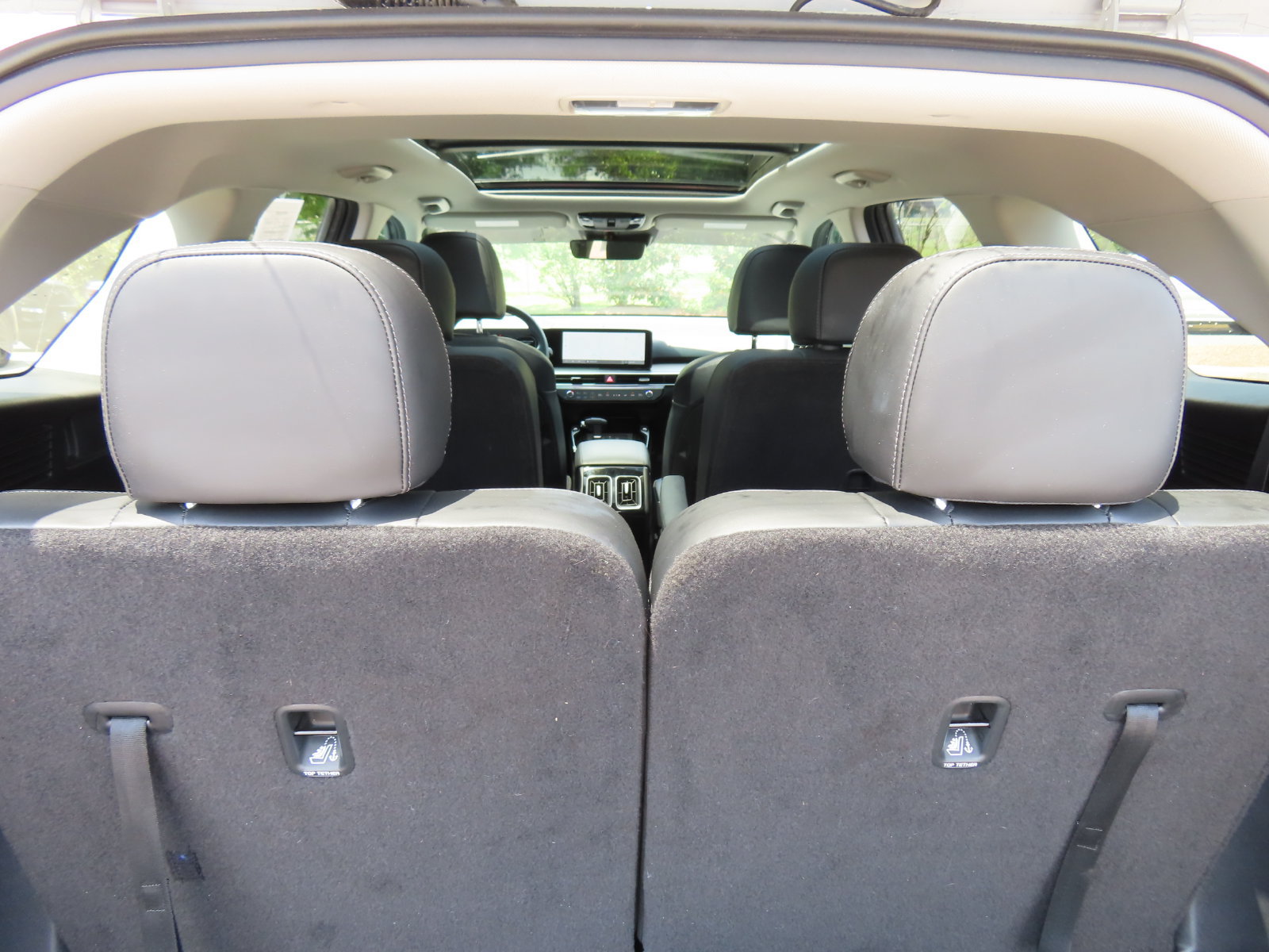 Used 2025 Kia Sorento SX AWD/4WD image 40