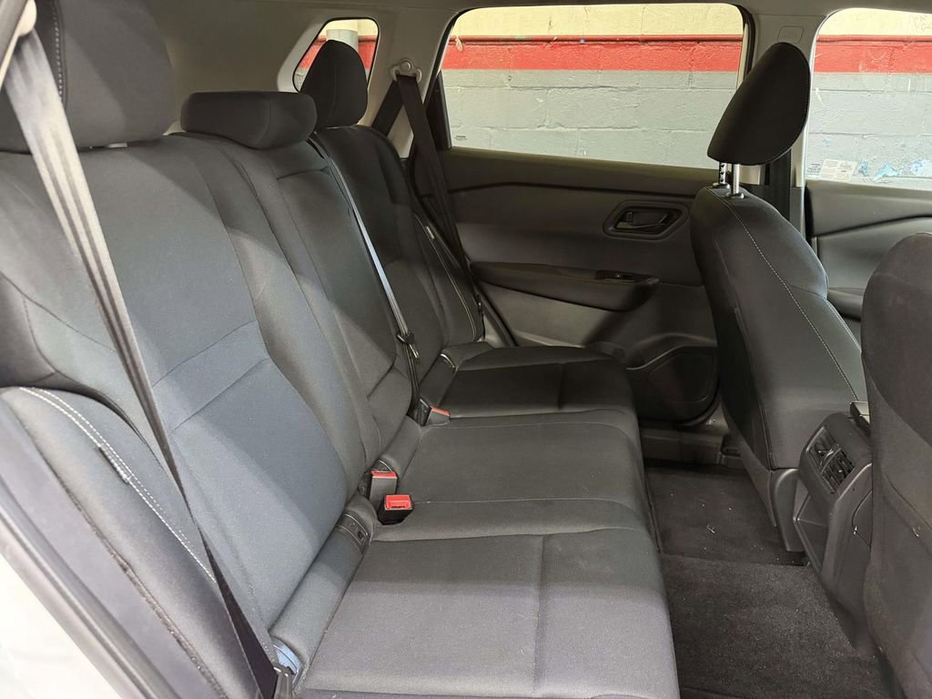 Used 2026 Nissan Rogue S AWD/4WD image 23