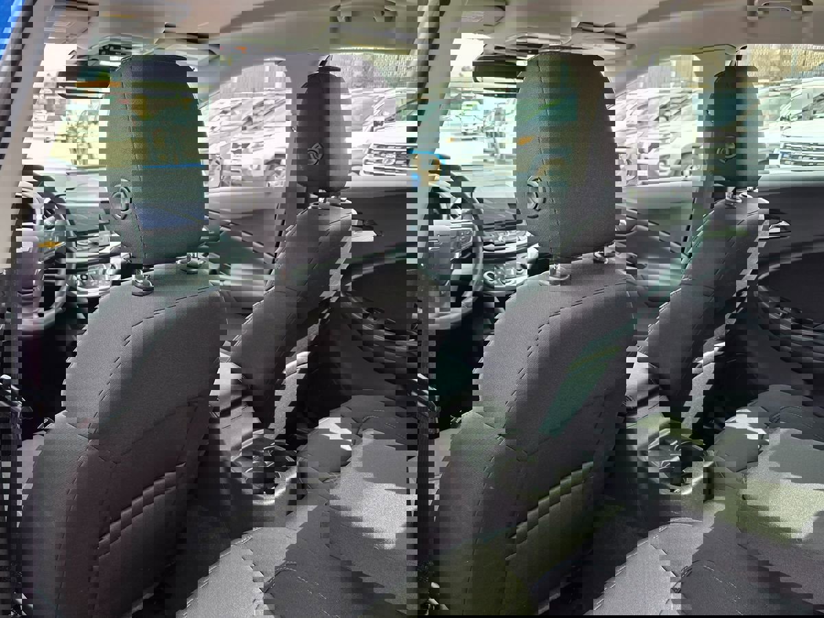 Used 2017 Chevrolet Volt LT w/ Comfort Package image 25