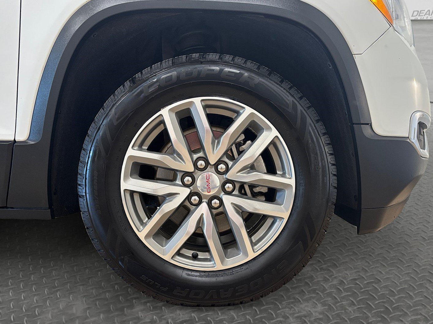 Used 2019 GMC Acadia SLE FWD image 38