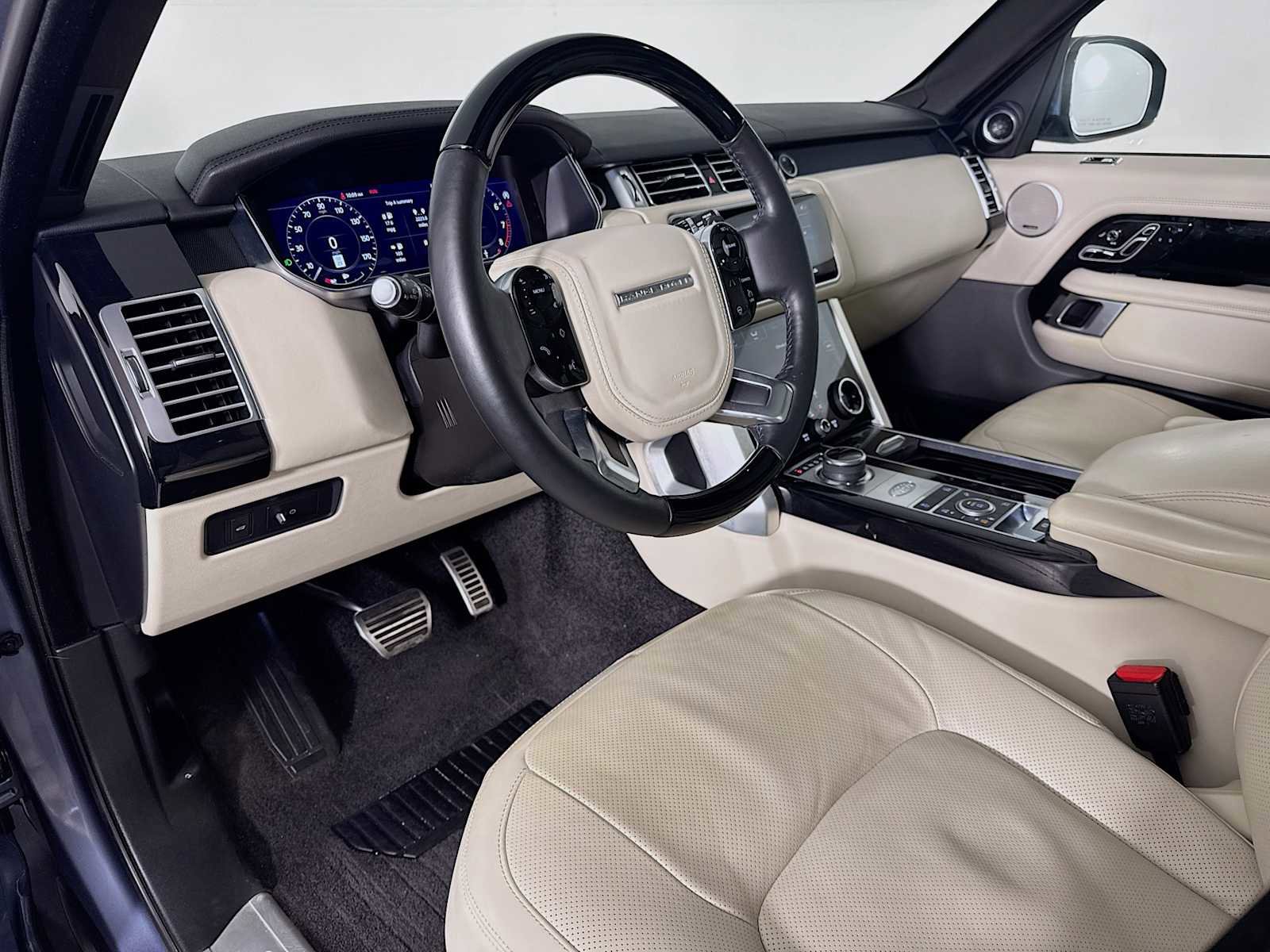 Used 2022 Land Rover Range Rover P525 Westminster Edition image 9