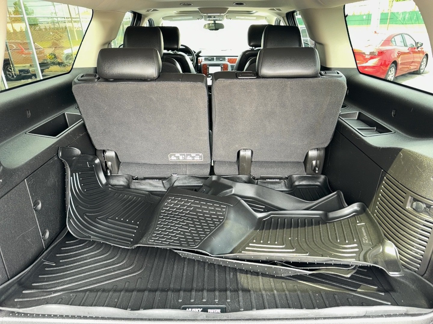 Used 2014 Chevrolet Suburban LTZ AWD/4WD image 30