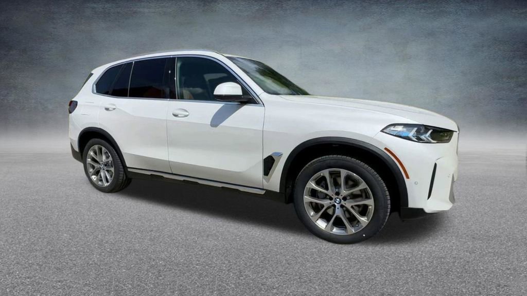 Used 2024 BMW X5 xDrive40i w/ Premium Package image 32