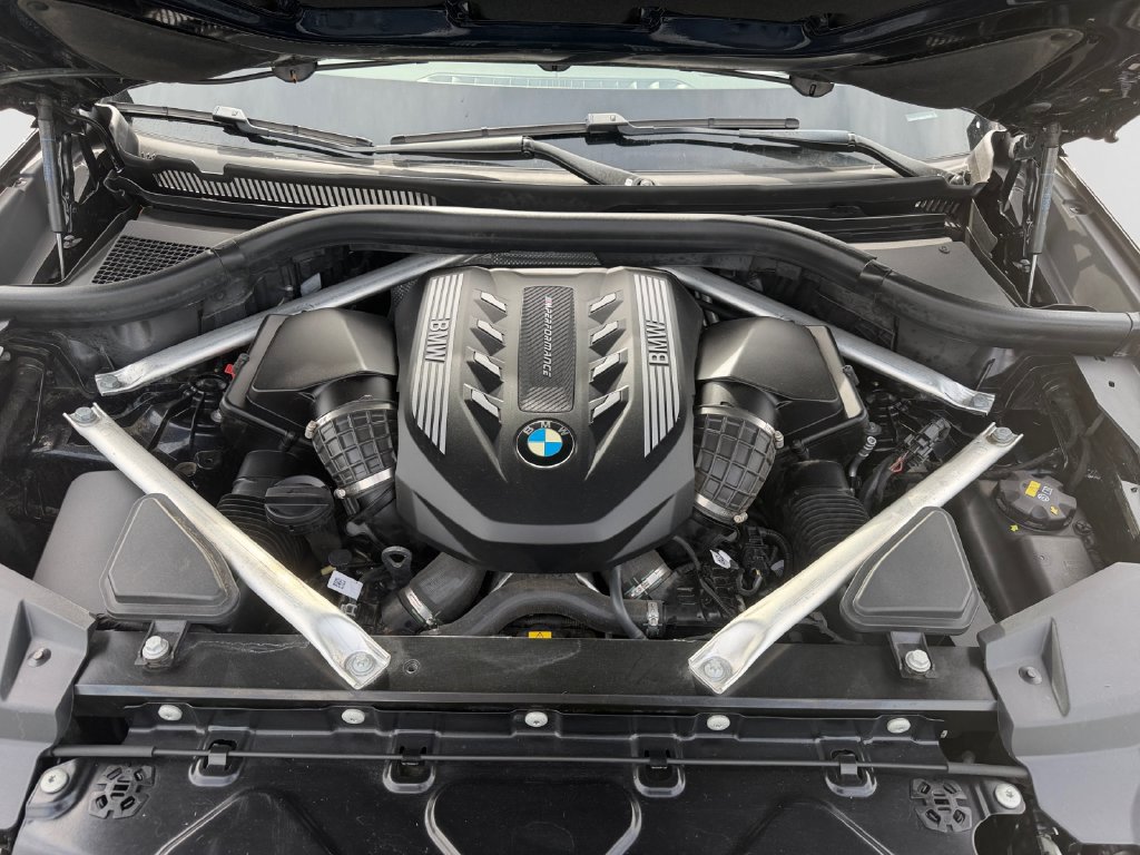 Used 2022 BMW X5 M50i w/ Premium Package AWD/4WD image 20