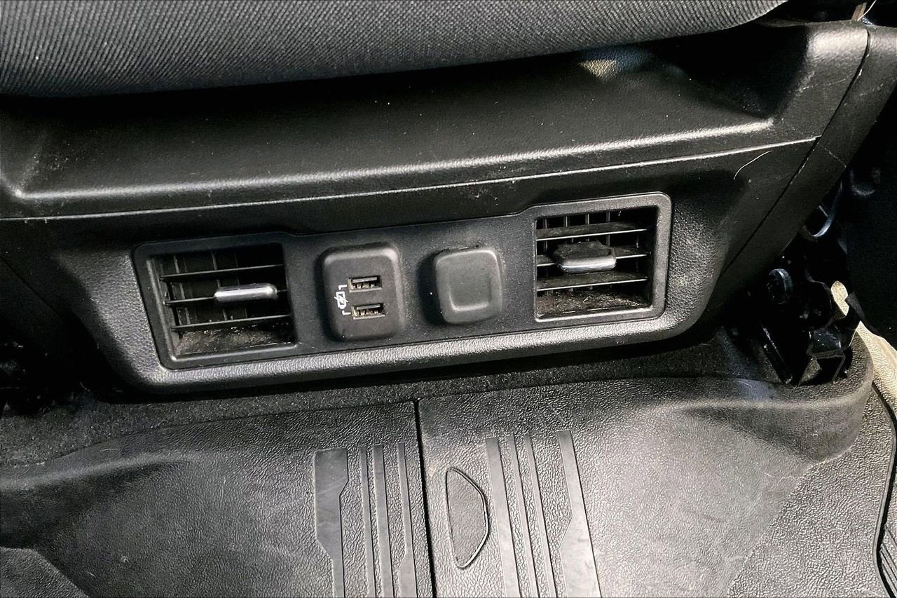 Used 2021 GMC Sierra 1500 Elevation image 16