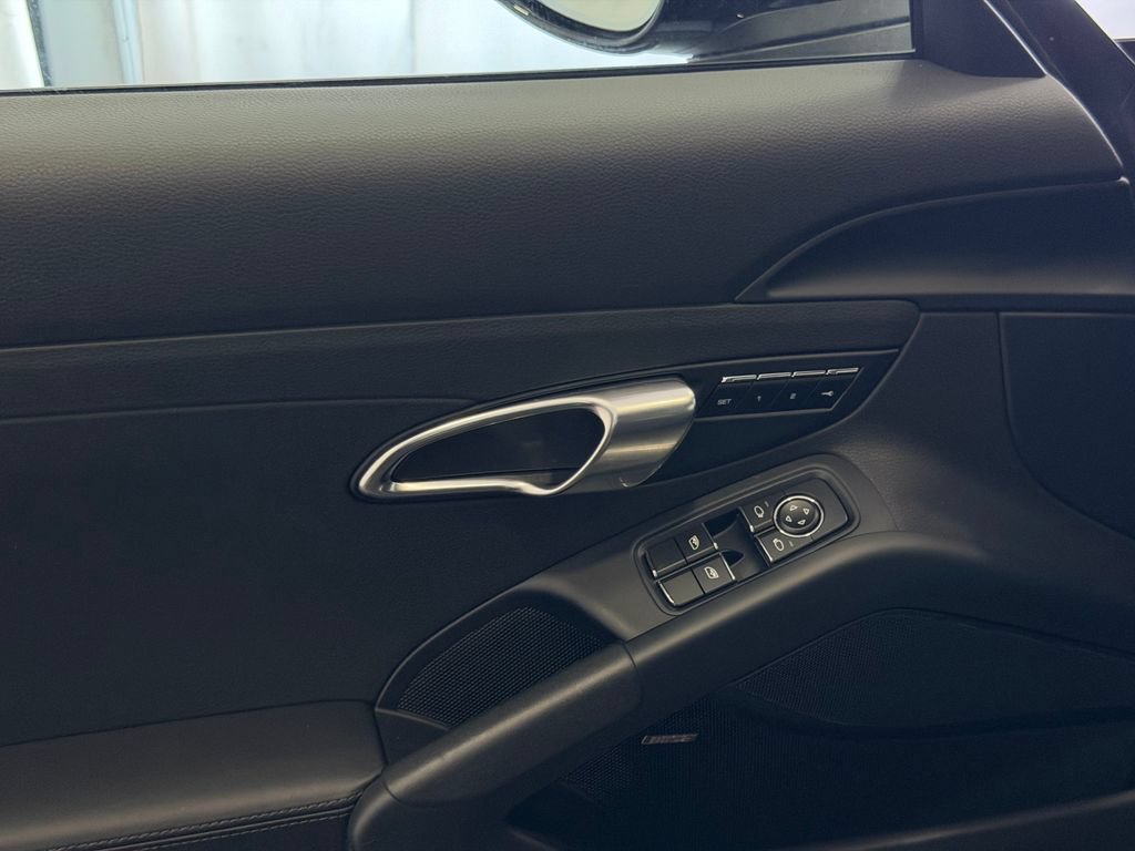 Certified 2019 Porsche 718 Cayman S RWD image 14