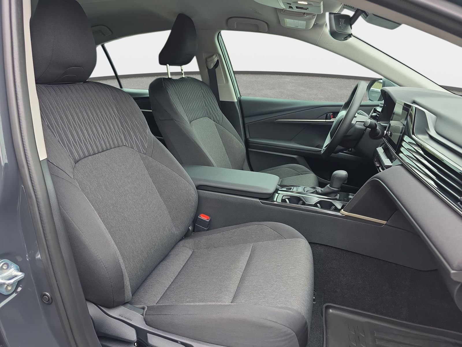 Used 2026 Toyota Camry LE FWD image 10