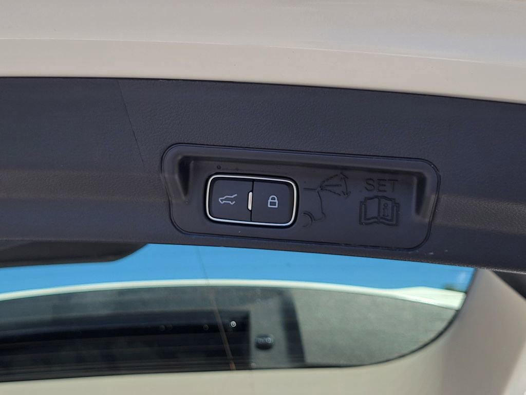 Certified 2025 Ford Explorer Active w/ Active Comfort Package image 13