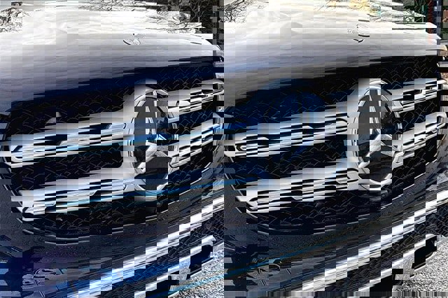 Certified 2021 Mercedes-Benz GLC 300 4MATIC image 33