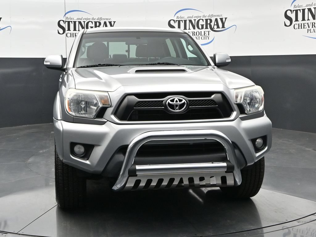Used 2015 Toyota Tacoma PreRunner w/ TRD Sport Package RWD image 2
