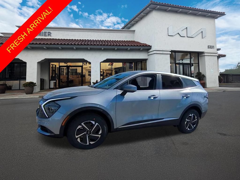 Used 2025 Kia Sportage LX AWD/4WD image 4