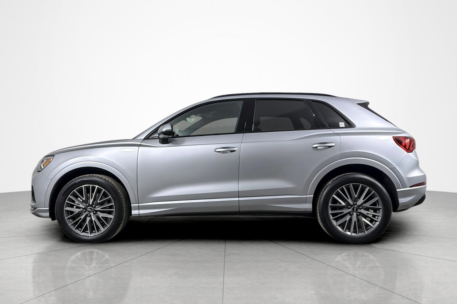 Used 2023 Audi Q3 2.0T Premium w/ Convenience Package AWD/4WD video 2