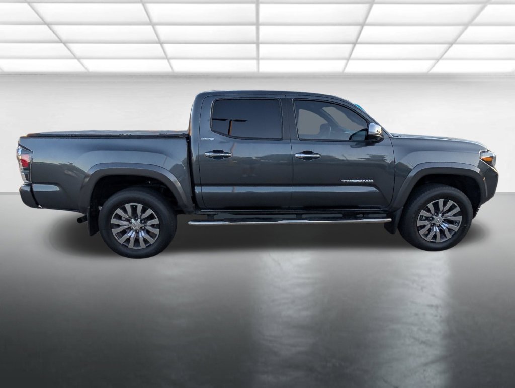 Used 2023 Toyota Tacoma Limited AWD/4WD image 31
