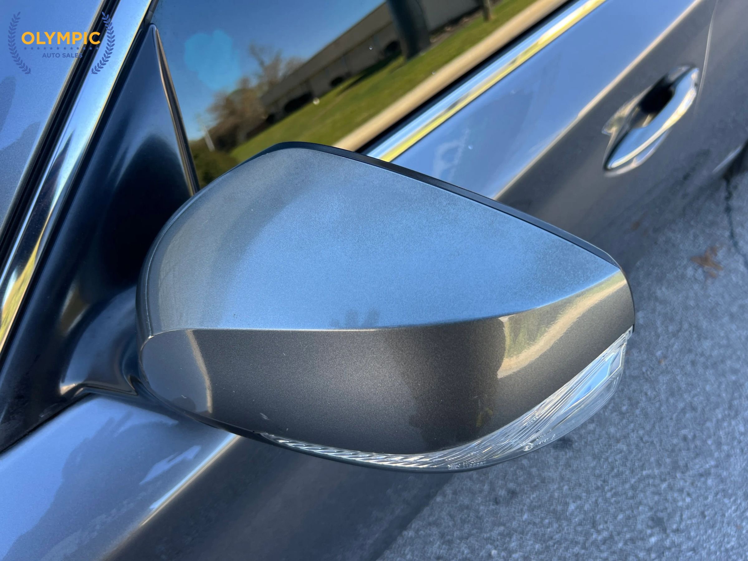 Used 2014 INFINITI Q50 Premium w/ Navigation Package RWD image 17