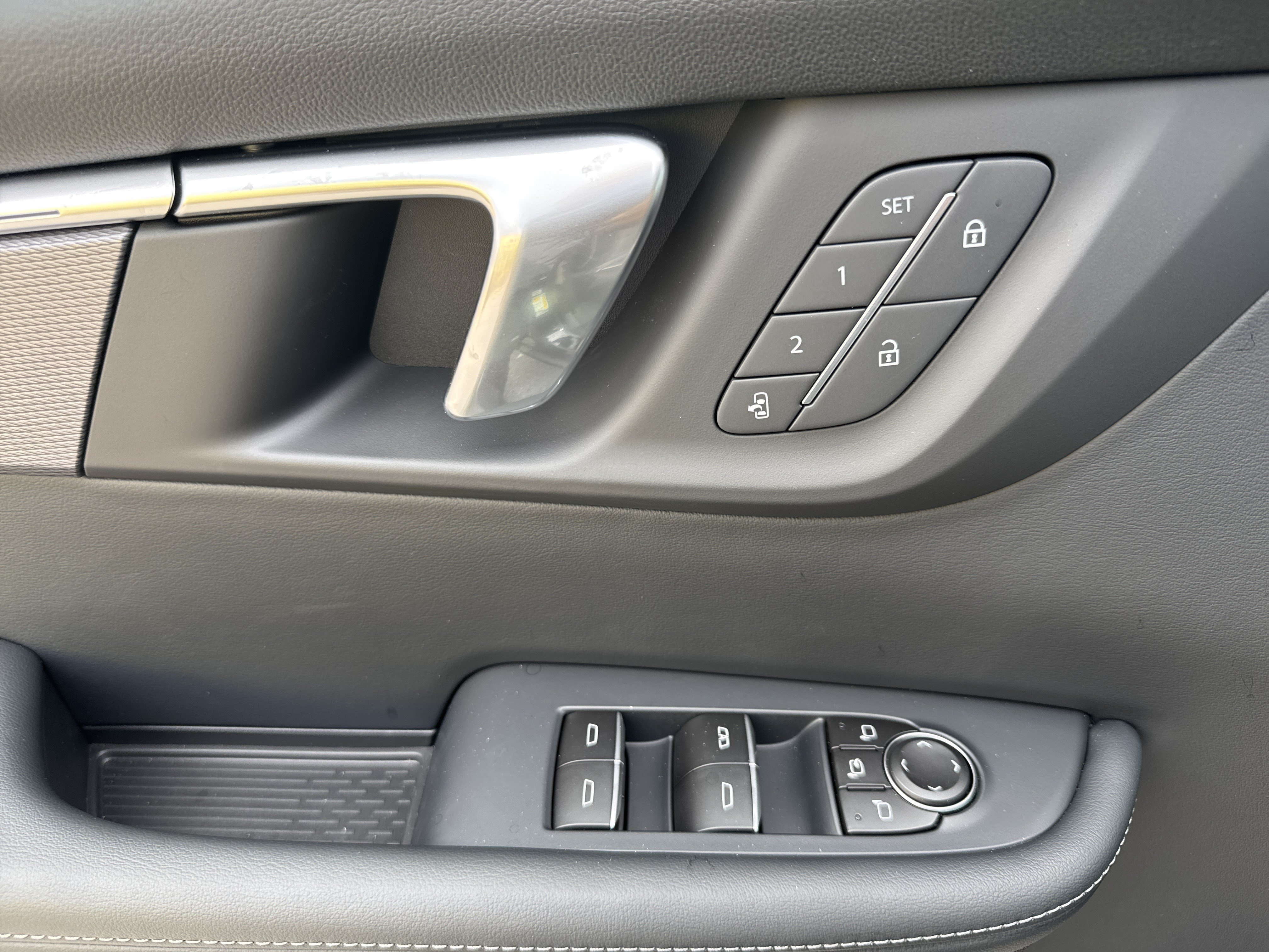 New 2026 Buick Enclave Sport Touring w/ Power Package FWD image 15
