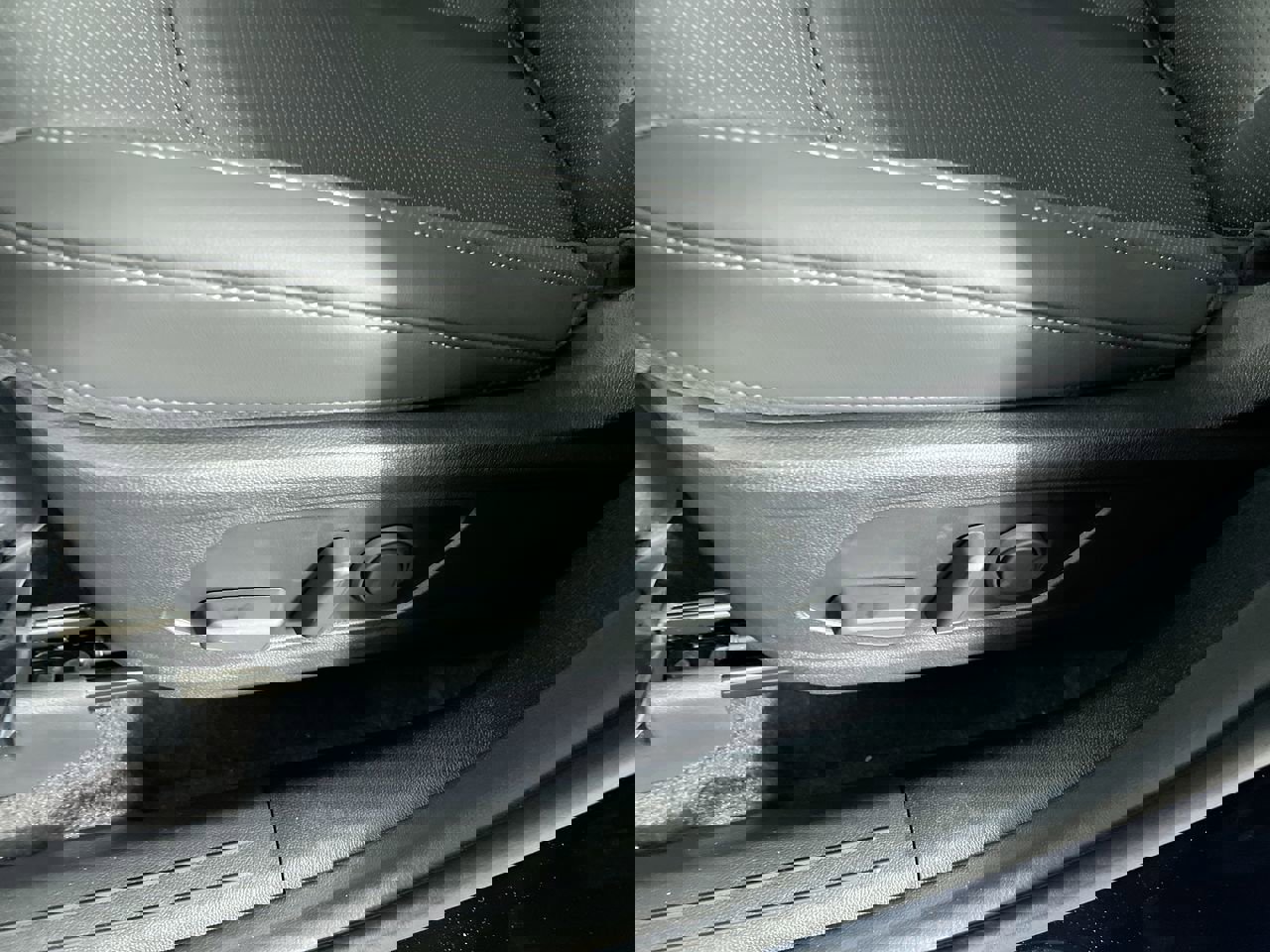 New 2026 Kia Sorento EX image 14