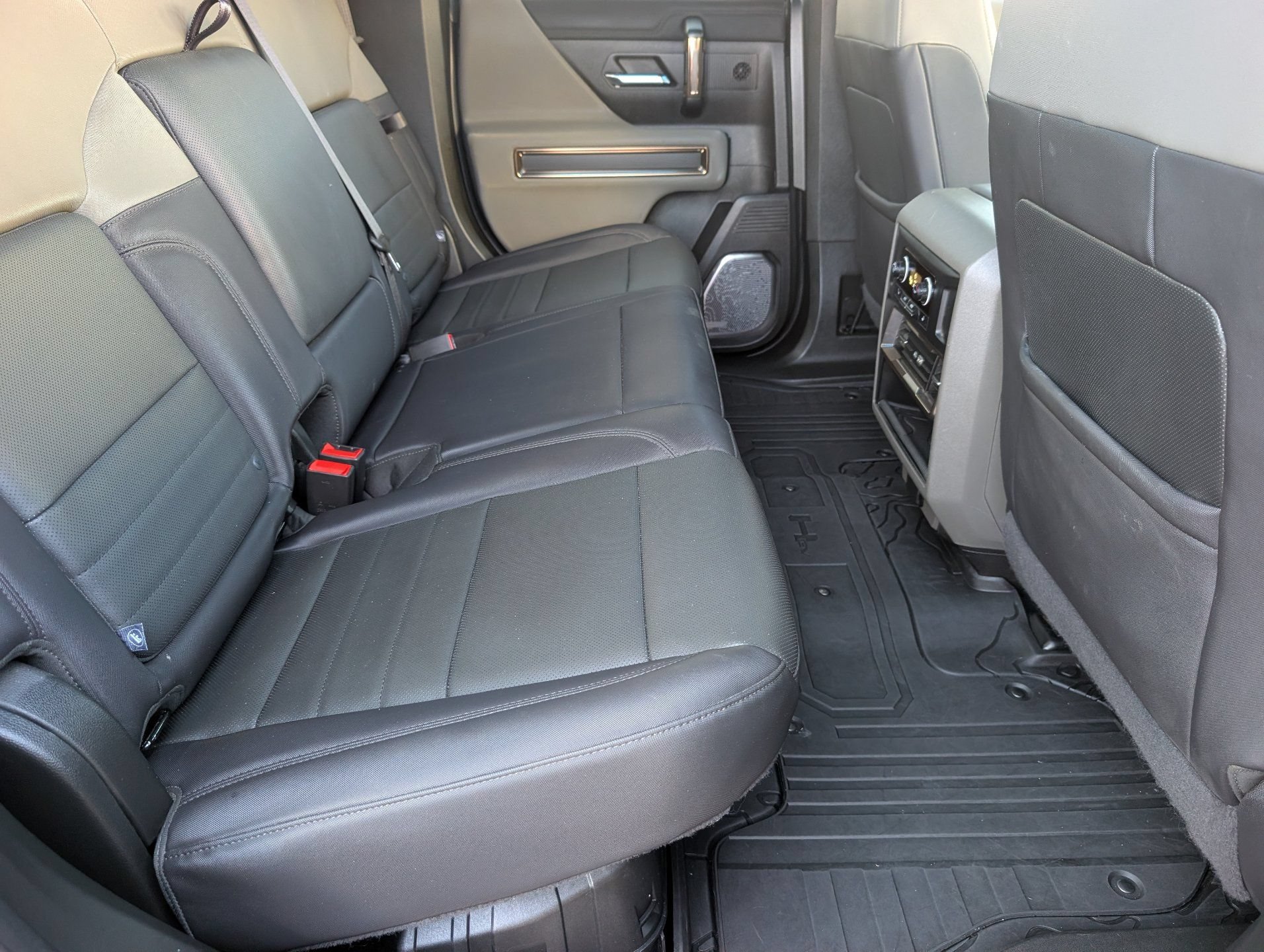 Used 2024 GMC Hummer EV 3X AWD/4WD image 13