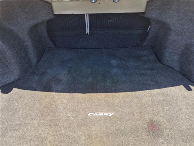 Certified 2017 Toyota Camry XLE FWD image 6