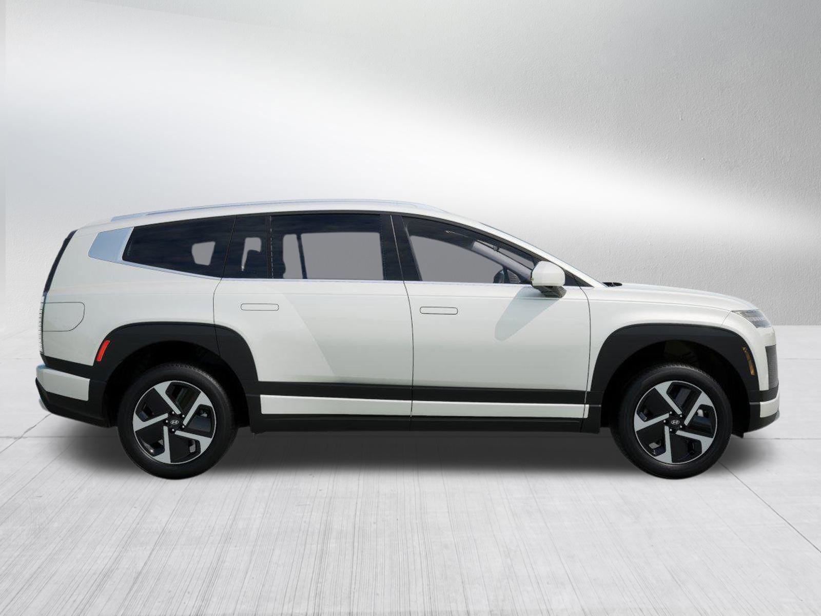 New 2026 Hyundai Ioniq 9 SE image 7