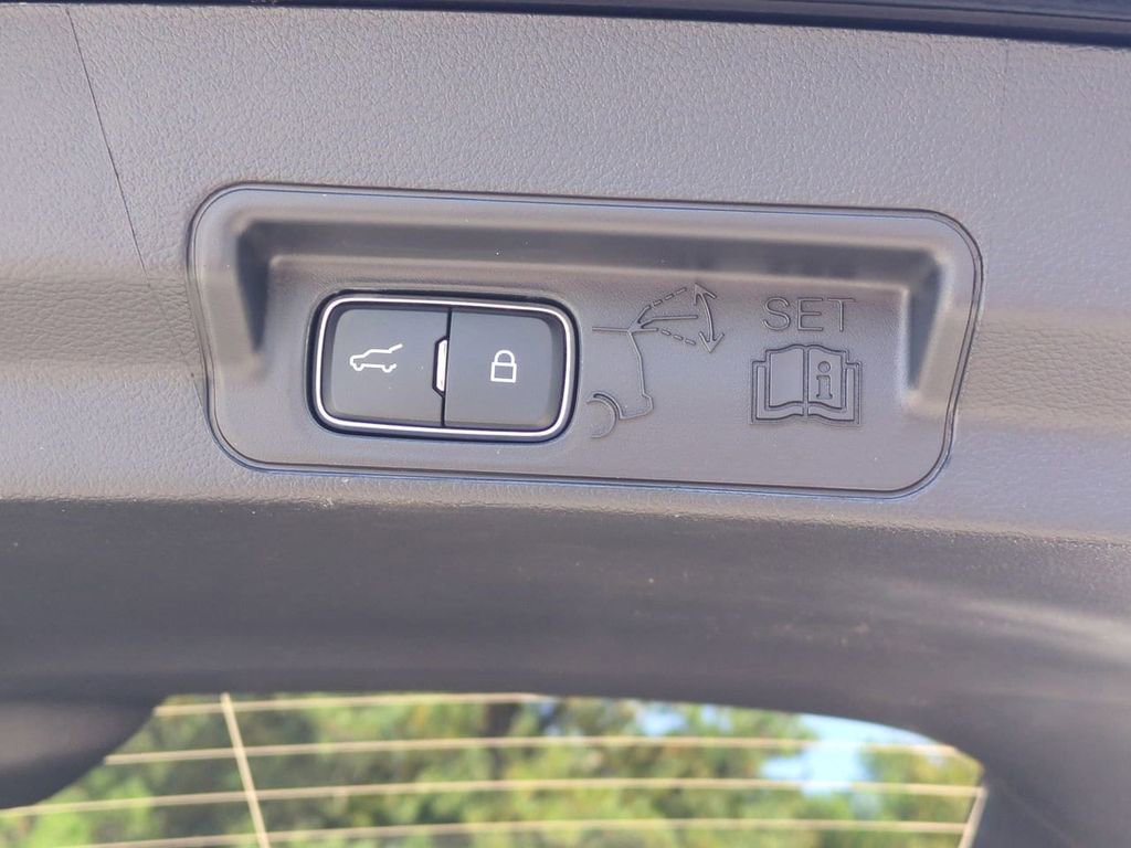 New 2026 Ford Explorer ST-Line image 14