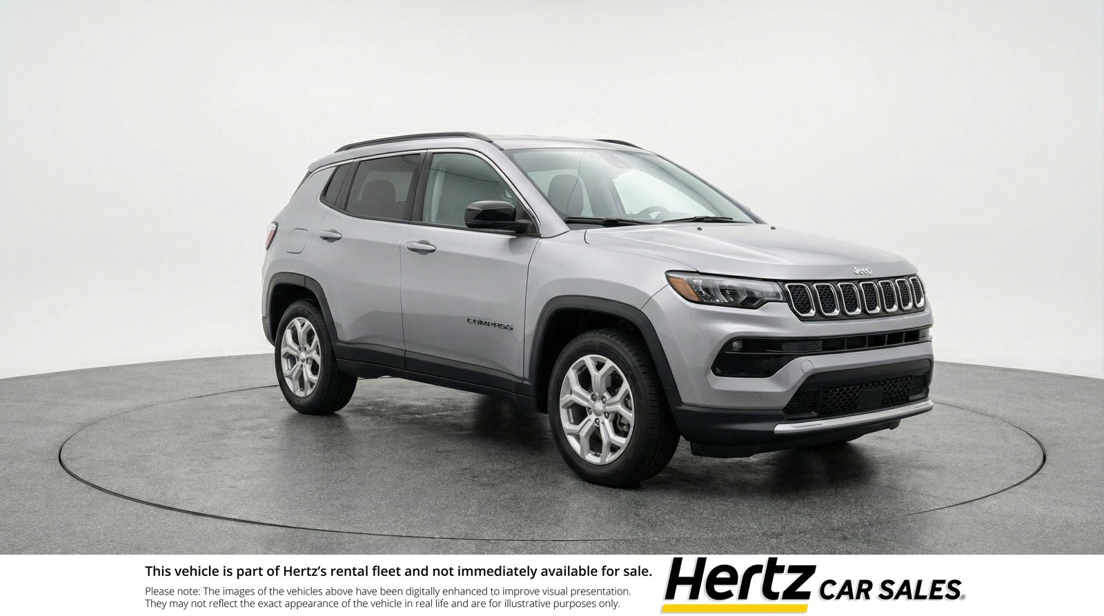 Used 2025 Jeep Compass Latitude image 1