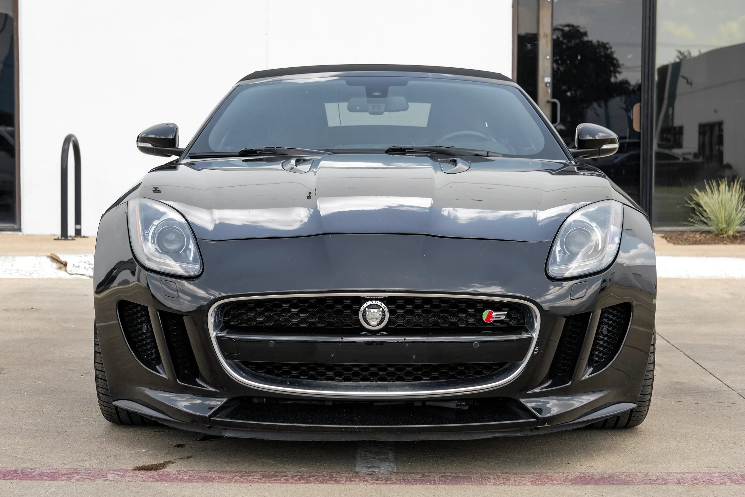 Used 2014 Jaguar F-TYPE S RWD image 6